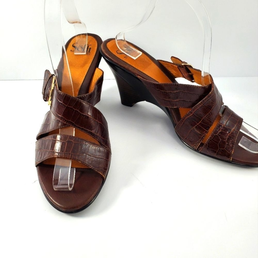 Sofft Brown Croc Embossed Leather Wedge Sandals Strappy Slide Buckle 9.5M 223500